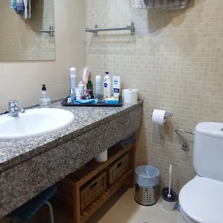 2 Bedroom In The Oasis Complex *